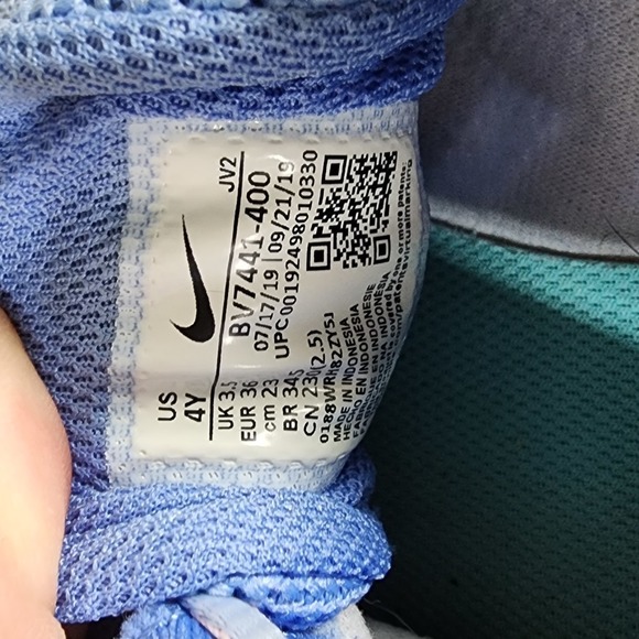 Nike Revolution 4 Light Blue Girls Size US 7Y Running Sneakers Shoes BV7441-400 - Picture 4 of 12